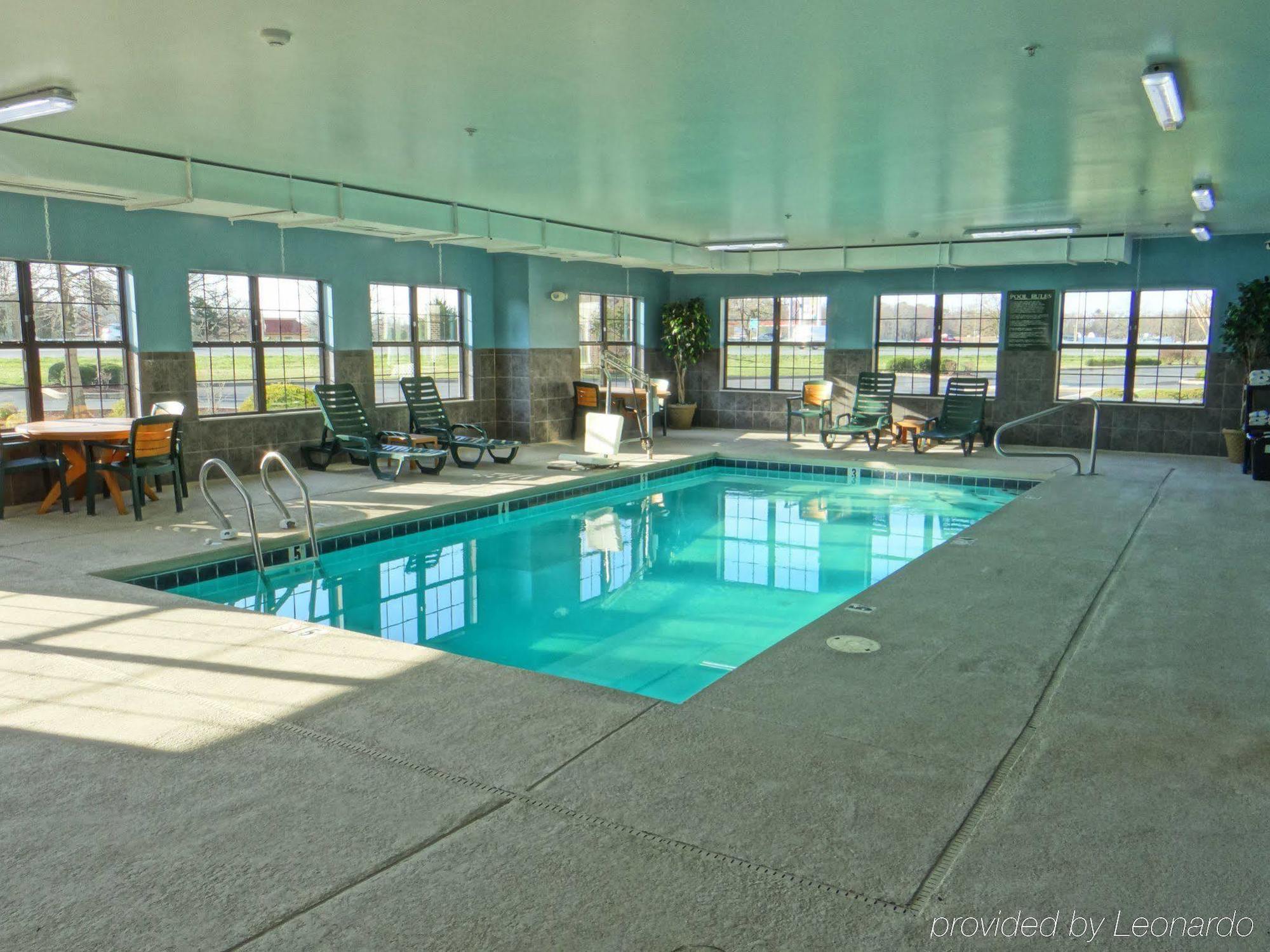 Country & By Radisson, Salisbury, Md